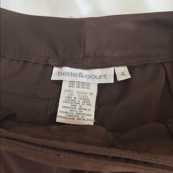 Bette & Court Brown Golf Capri Pants Size 4 NWOT - Picture 5 of 5